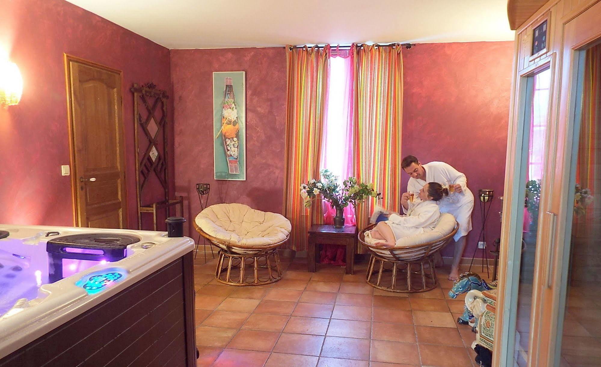 Les Roses De Montherlant Εξωτερικό φωτογραφία